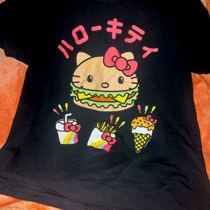 Hello kitty burger T-shirt, short sleeve.
